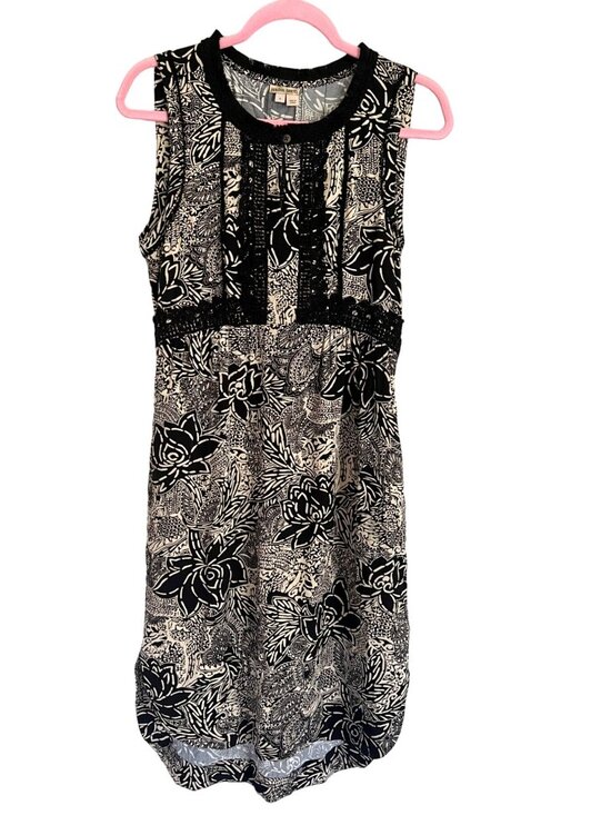 HOLDING HORSES Dresses & Skirts - Holding Horses Suraja Black Dress Lotus Floral Crochet Lace Anthropologie sz 6